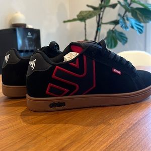 Etnies independent Feder X Indy black/gum sample shoe